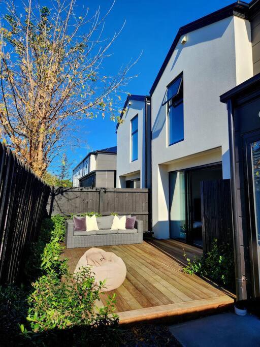 Central Home With Internal Garage - Close To Cbd! Christchurch Eksteriør billede